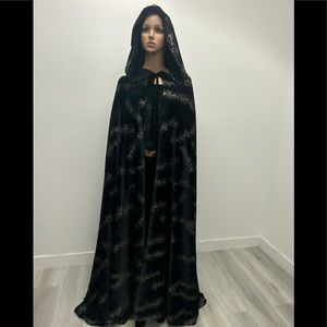 Velvet cloak/cape for costume/cosplay